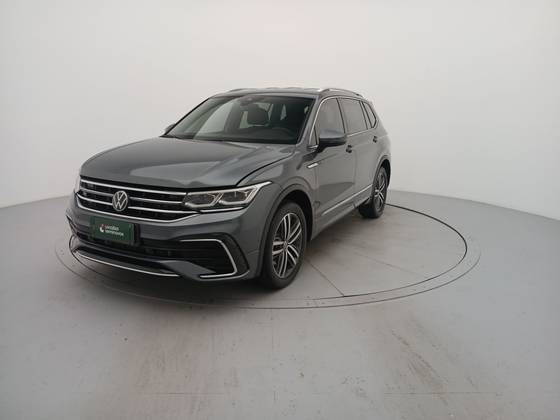 VOLKSWAGEN TIGUAN 2.0 300 TSI GASOLINA ALLSPACE R-LINE AUTOMÁTICO